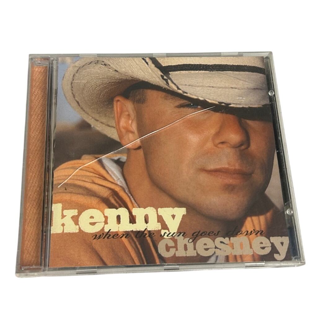 Kenny Chesney CD When the Sun goes down released in 2005